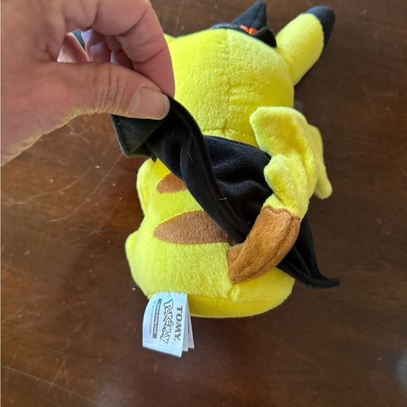TOMY 10" Pokemon Glaceon Plush Eeveelution 2016 and Halloween Witch Pikachu - Picture 7 of 11